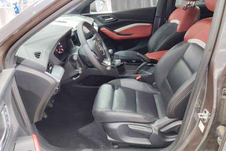 Used MG 5 2022 180 DVVT Manual Youth Luxury Edition Left Front Seat