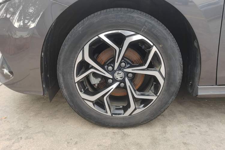 Used MG 5 2022 180 DVVT CVT Youth Luxury Edition Left Front Wheel Hub