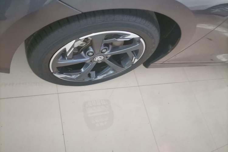 Used MG 5 2022 300TGI DCT Chao Yue Luxury Edition Left Front Wheel Hub