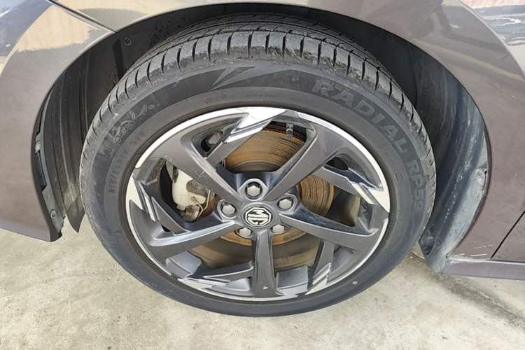 Used MG 5 2022 300TGI DCT Chao Yue Flagship Edition Left Front Wheel Hub