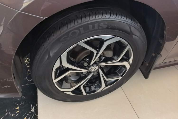 Used MG 5 2022 180 DVVT CVT Youth Luxury Edition Left Front Wheel Hub