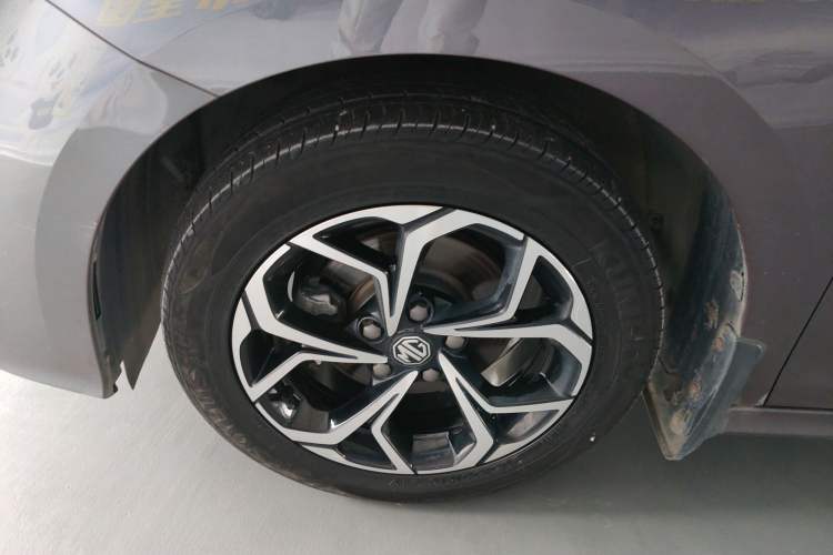 Used MG 5 2022 180 DVVT CVT Youth Luxury Edition Left Front Wheel Hub