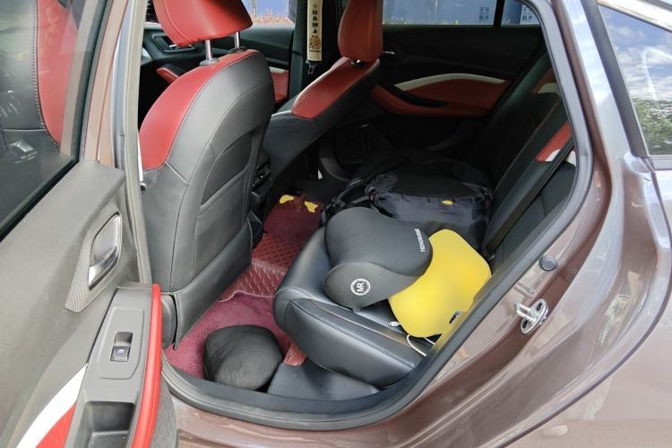 Used MG 5 2022 300TGI DCT Chao Yue Flagship Edition Left Rear Seat