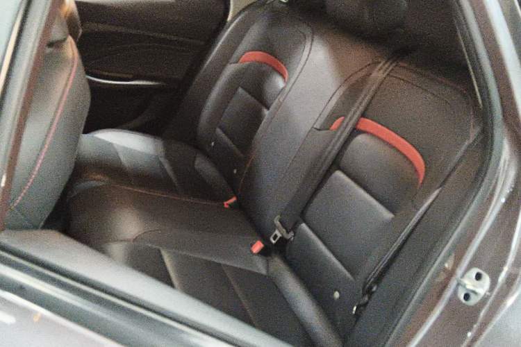 Used MG 5 2022 180 DVVT CVT Youth Flagship Edition Left Rear Seat