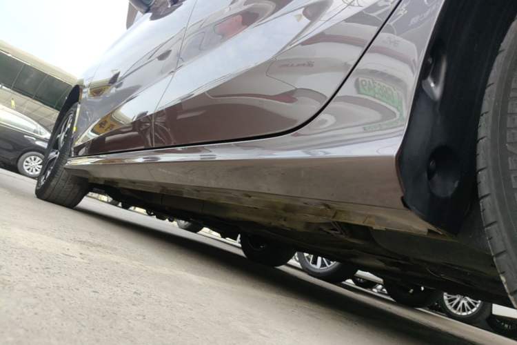Used MG 5 2022 180 DVVT Manual Youth Style Edition Left Side Sill