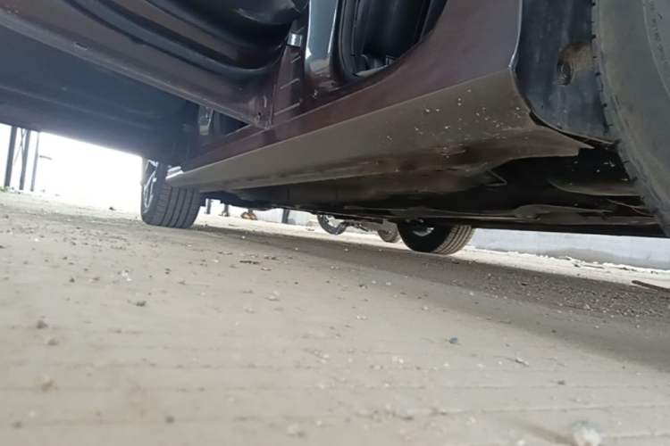 Used MG 5 2022 180 DVVT CVT Youth Luxury Edition Left Side Sill