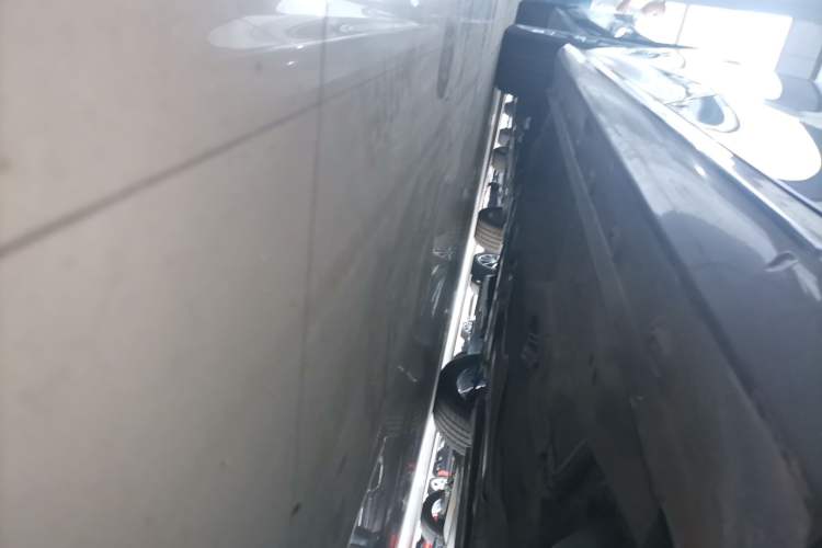 Used MG 5 2022 300TGI DCT Chao Yue Luxury Edition Left Side Sill