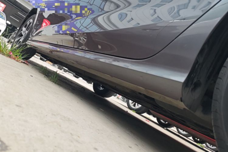 Used MG 5 2022 180 DVVT CVT Youth Luxury Edition Left Side Sill