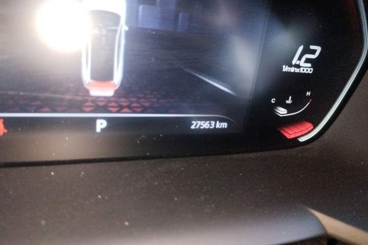 Used MG 5 2022 300TGI DCT Chao Yue Luxury Edition Odometer Close Up