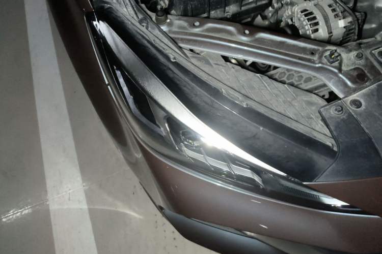 Used MG 5 2022 180 DVVT CVT Youth Luxury Edition Right Front Headlight