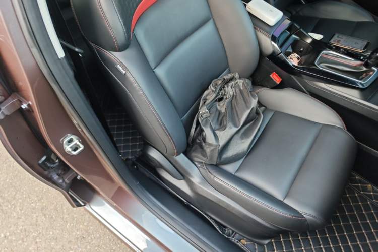 Used MG 5 2022 180 DVVT CVT Youth Flagship Edition Right Front Seat