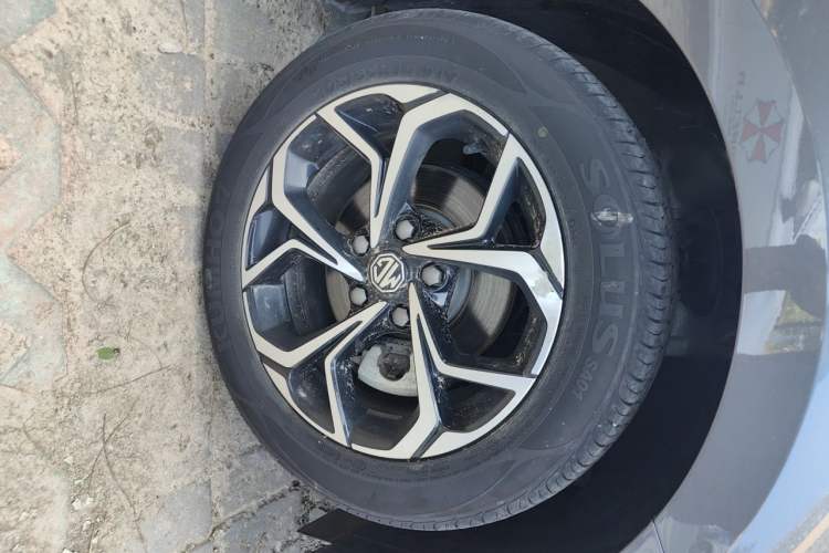 Used MG 5 2022 180 DVVT CVT Youth Luxury Edition Right Front Wheel Hub
