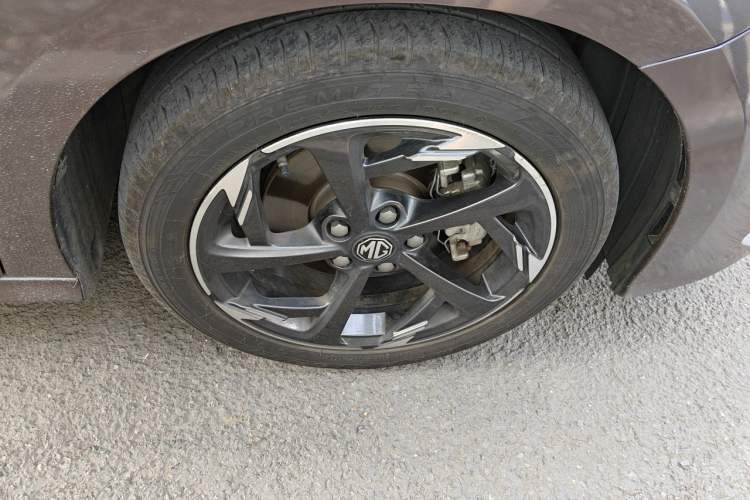 Used MG 5 2022 300TGI DCT Chao Yue Flagship Edition Right Front Wheel Hub