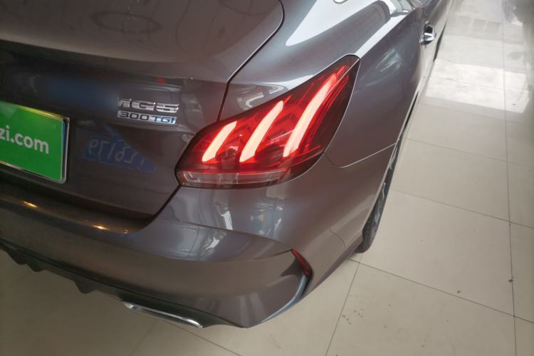 Used MG 5 2022 300TGI DCT Chao Yue Luxury Edition Right Rear Taillight