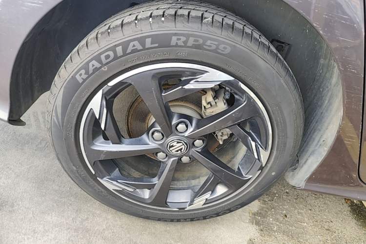 Used MG 5 2022 300TGI DCT Chao Yue Flagship Edition Right Rear Wheel Hub
