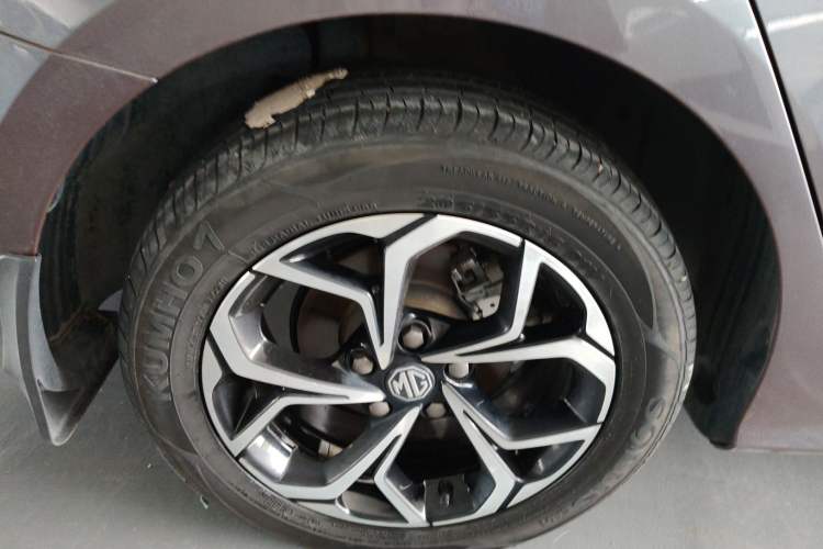 Used MG 5 2022 180 DVVT CVT Youth Luxury Edition Right Rear Wheel Hub