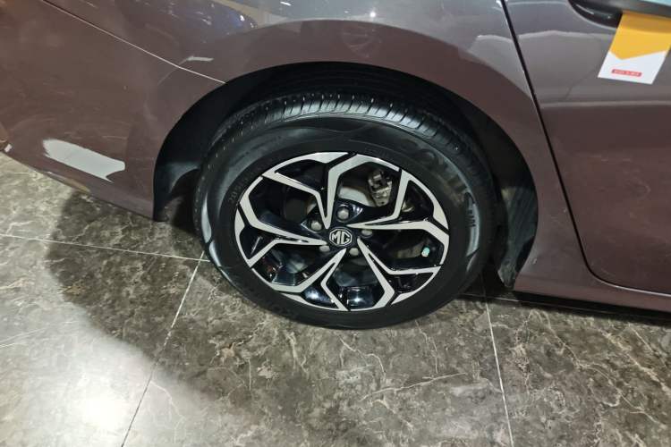 Used MG 5 2022 180 DVVT CVT Youth Luxury Edition Right Rear Wheel Hub