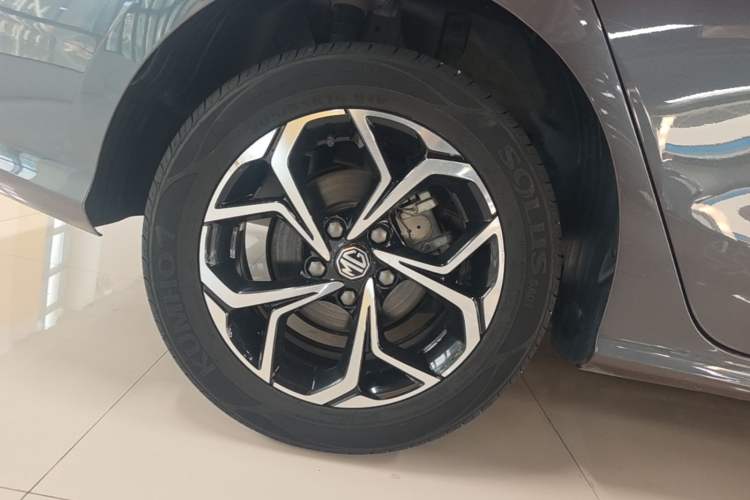 Used MG 5 2022 180 DVVT CVT Youth Luxury Edition Right Rear Wheel Hub