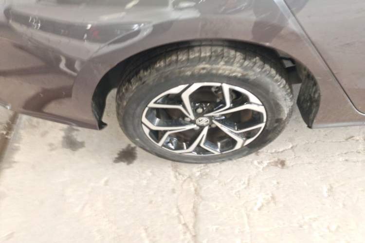 Used MG 5 2022 180 DVVT CVT Youth Flagship Edition Right Rear Wheel Hub