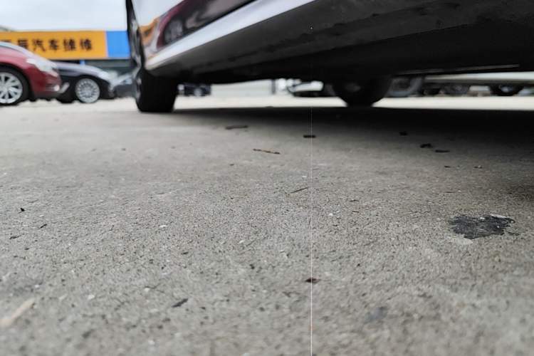 Used MG 5 2022 180 DVVT CVT Youth Luxury Edition Right Side Sill