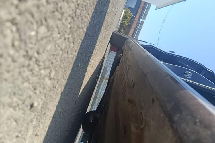 Used MG 5 2022 180 DVVT CVT Youth Luxury Edition Right Side Sill