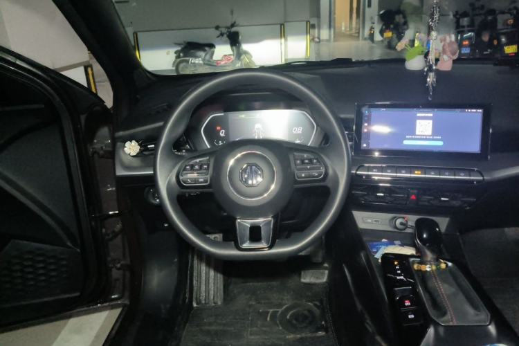 Used MG 5 2022 180 DVVT CVT Youth Luxury Edition Steering Wheel