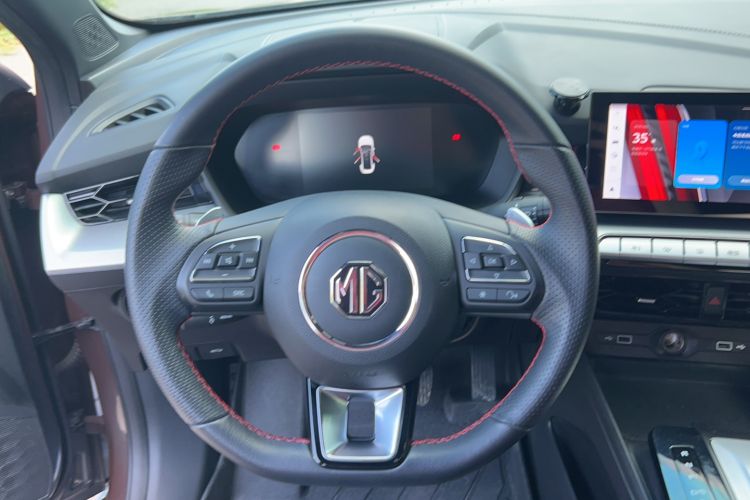 Used MG 5 2022 300TGI DCT Chao Yue Luxury Edition Steering Wheel