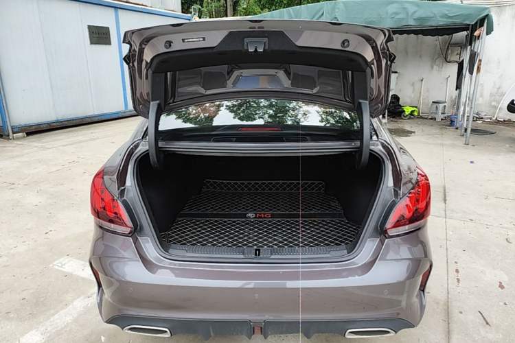 Used MG 5 2022 180 DVVT CVT Youth Luxury Edition Trunk