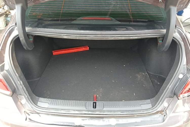 Used MG 5 2022 180 DVVT CVT Youth Luxury Edition Trunk