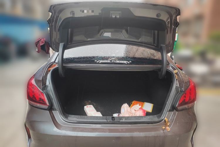 Used MG 5 2022 180 DVVT CVT Youth Luxury Edition Trunk