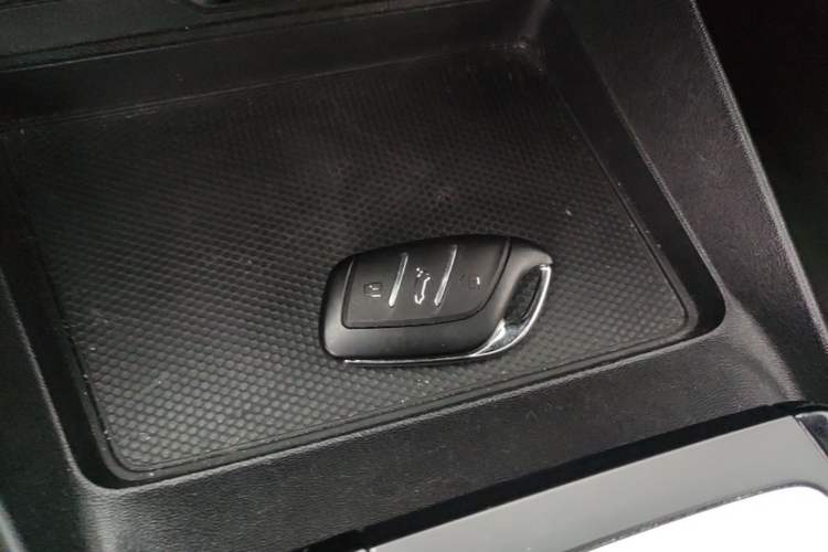 Used MG 5 2022 300TGI DCT Chao Yue Flagship Edition Vehicle Key