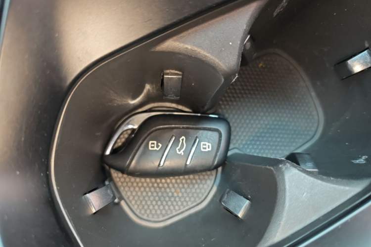 Used MG 5 2022 180 DVVT CVT Youth Luxury Edition Vehicle Key