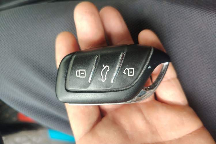 Used MG 5 2022 180 DVVT CVT Youth Luxury Edition Vehicle Key