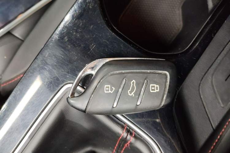 Used MG 5 2022 180 DVVT Manual Youth Luxury Edition Vehicle Key