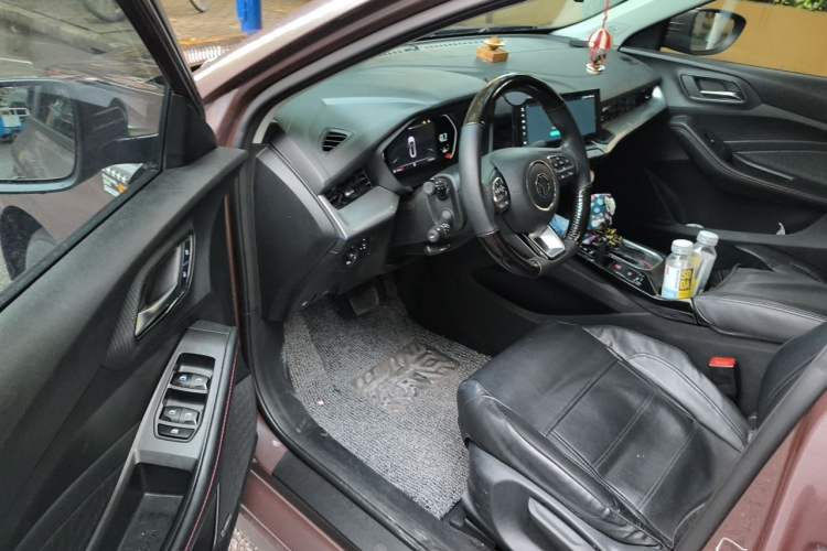Used MG 5 2022 180 DVVT CVT Youth Luxury Edition Driver Seat