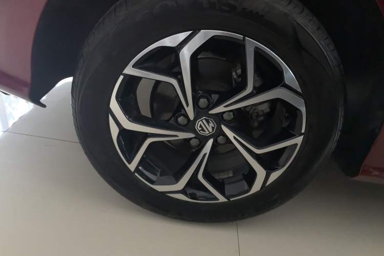 Used MG 5 2022 180 DVVT CVT Youth Luxury Edition Right Rear Wheel Hub