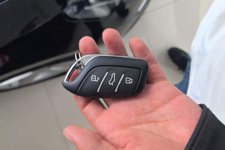 Used MG 5 2022 180 DVVT CVT Youth Luxury Edition Vehicle Key