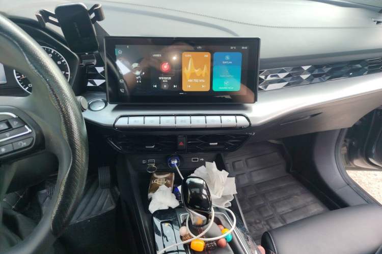 Used MG 5 2022 180 DVVT CVT Youth Style Edition Audio And AC Panel