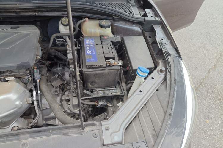 Used MG 5 2022 180 DVVT CVT Youth Luxury Edition Engine Bay Left