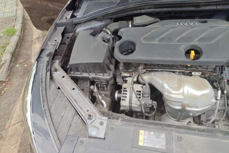 Used MG 5 2022 180 DVVT CVT Youth Luxury Edition Engine Bay Right