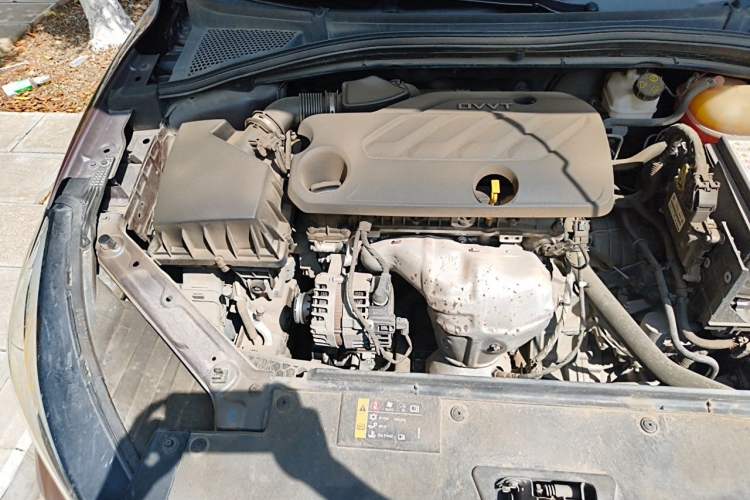 Used MG 5 2022 180 DVVT CVT Youth Luxury Edition Engine Bay Right