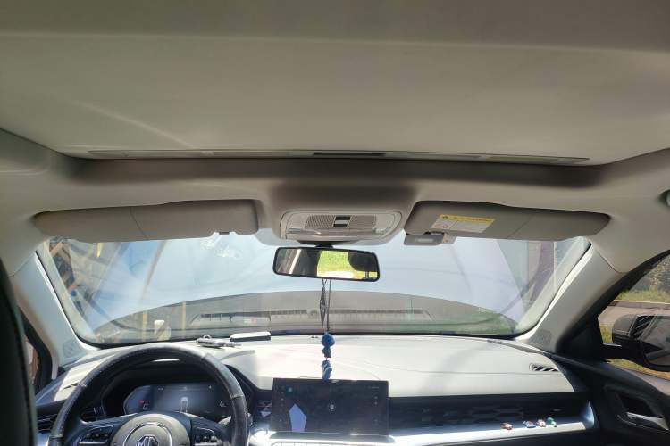 Used MG 5 2022 180 DVVT CVT Youth Luxury Edition Headliner