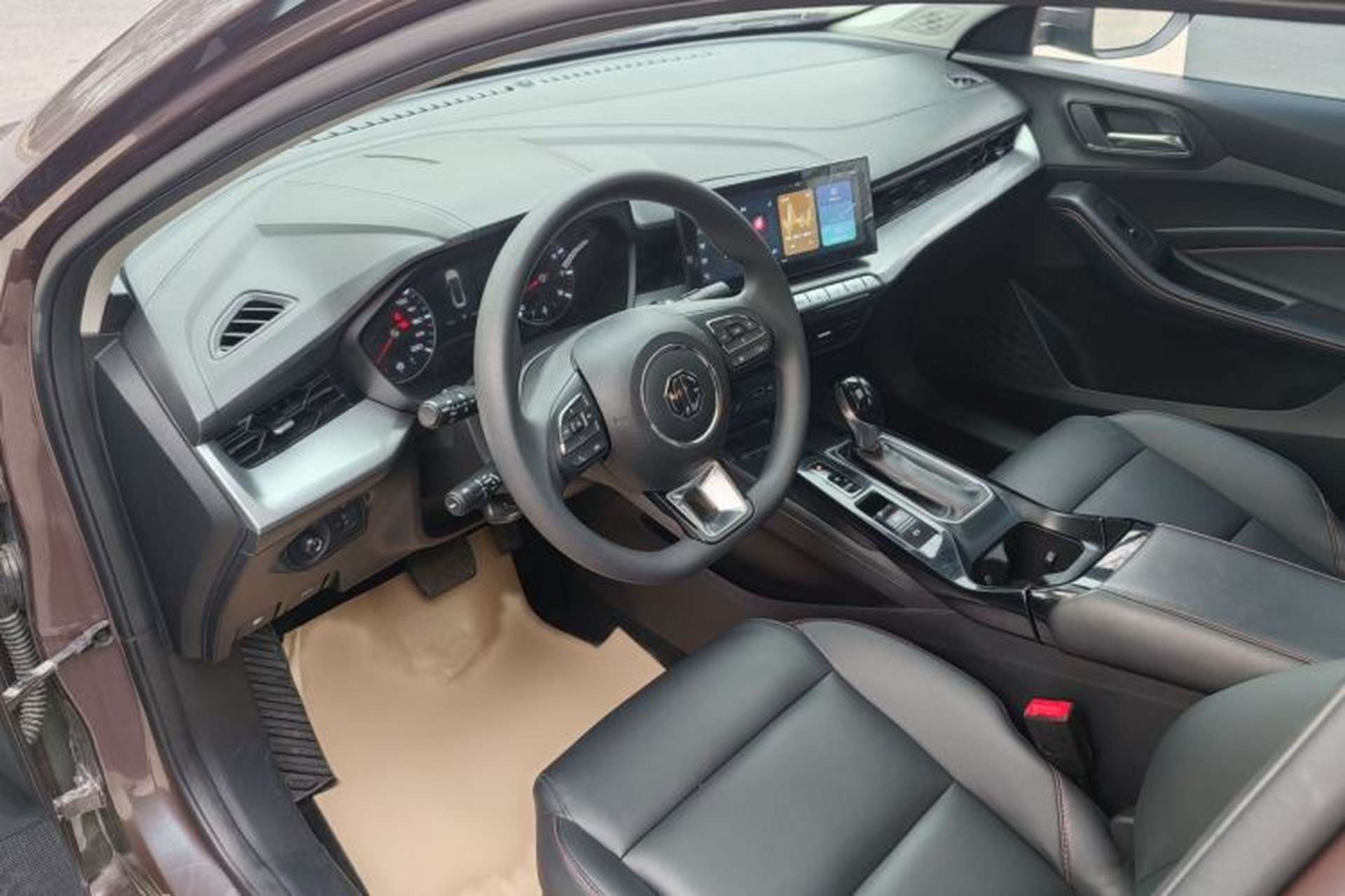 Used MG 5 2022 180 DVVT CVT Youth Style Edition Interior 10