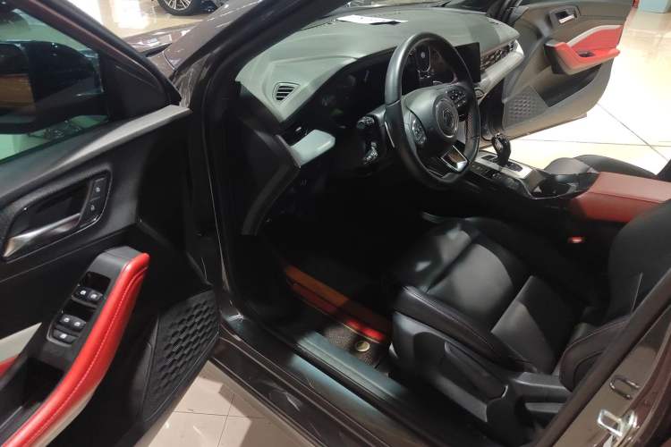 Used MG 5 2022 300TGI DCT Chao Yue Luxury Edition Interior 2
