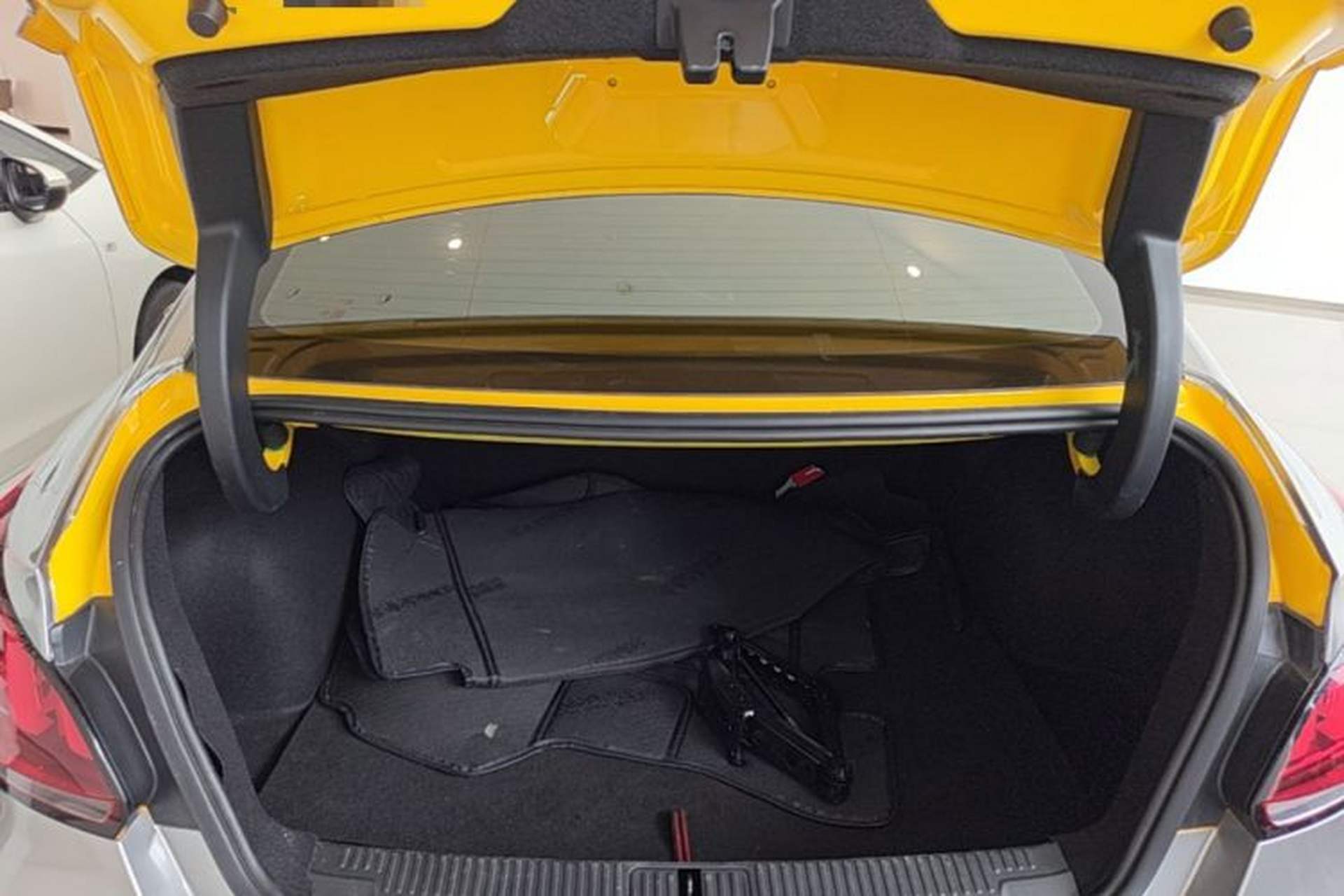 Used MG 5 2022 180 DVVT CVT Youth Flagship Edition Trunk