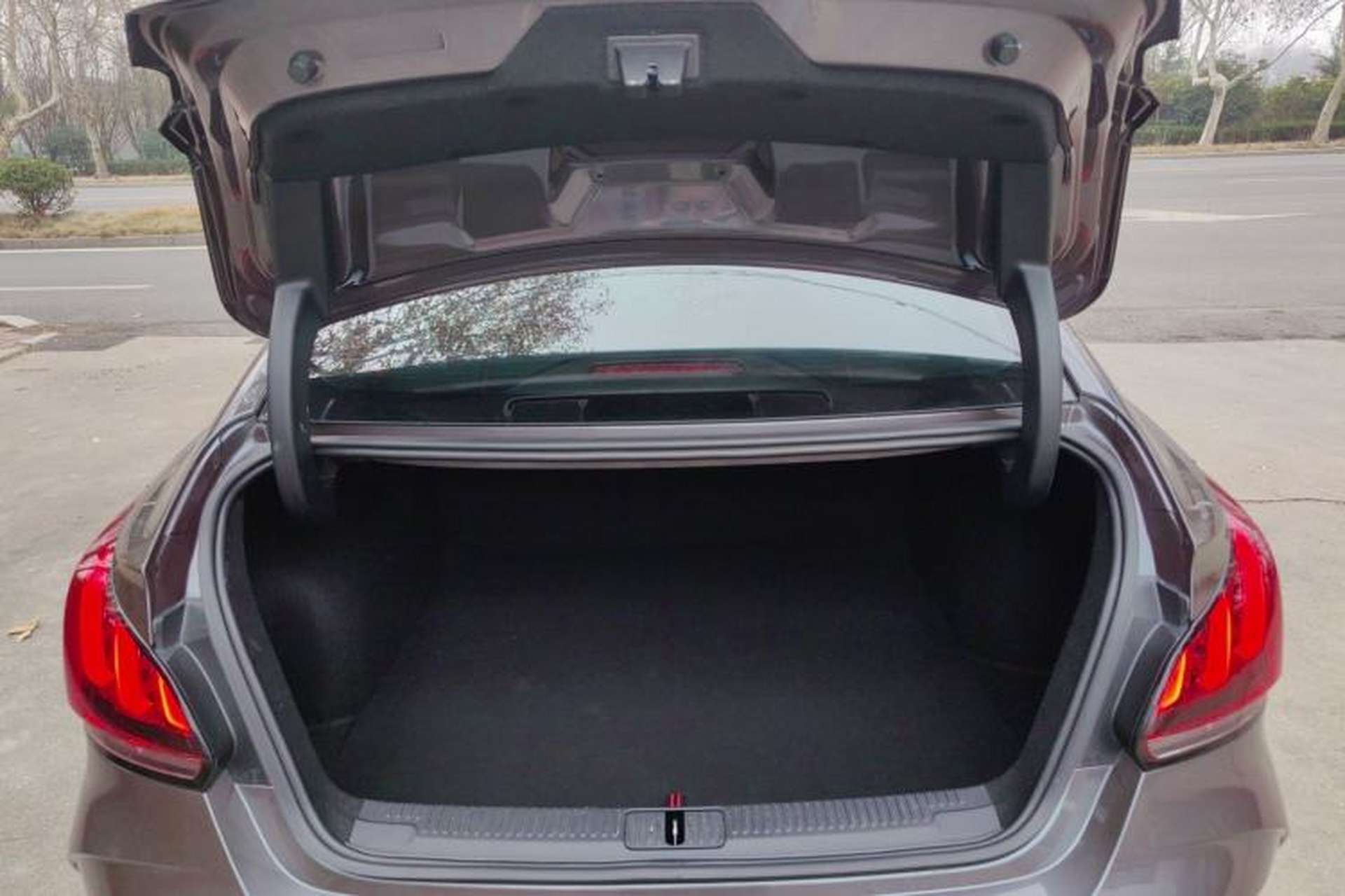 Used MG 5 2022 180 DVVT CVT Youth Style Edition Trunk