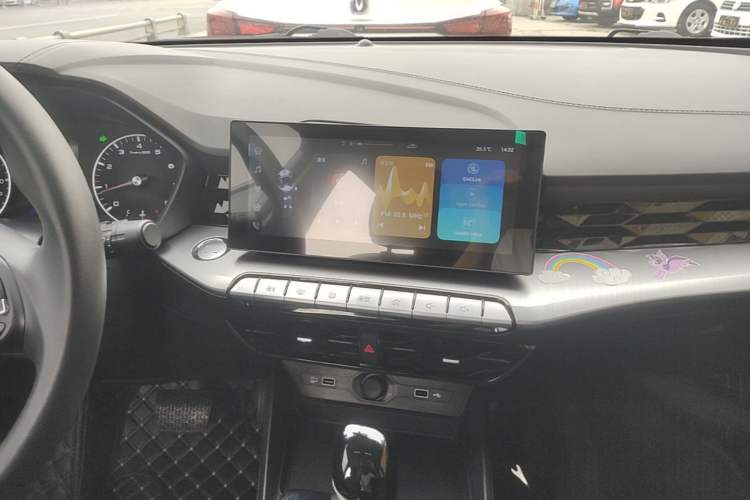 Used MG 5 2022 180 DVVT CVT Youth Luxury Edition Audio And AC Panel