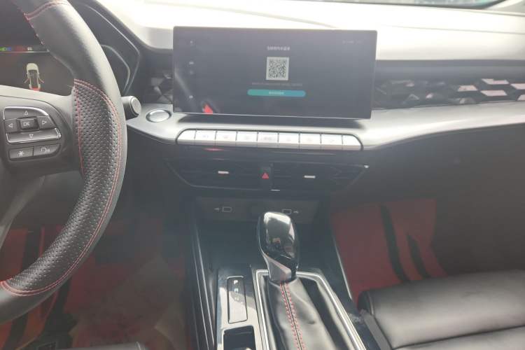 Used MG 5 2022 180 DVVT CVT Youth Luxury Edition Audio And AC Panel