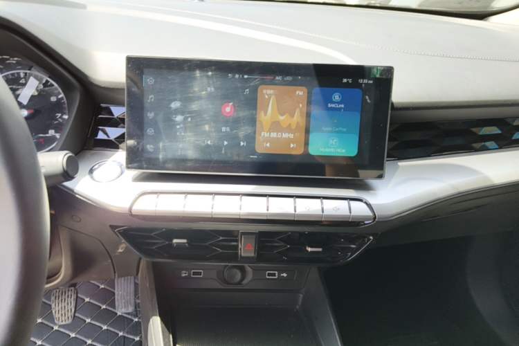 Used MG 5 2022 180 DVVT Manual Youth Style Edition Audio And AC Panel