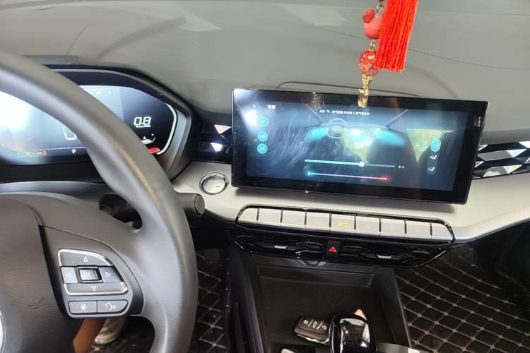 Used MG 5 2022 180 DVVT CVT Youth Luxury Edition Audio And AC Panel